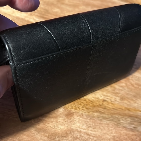 Coach - Picture 4 of 11